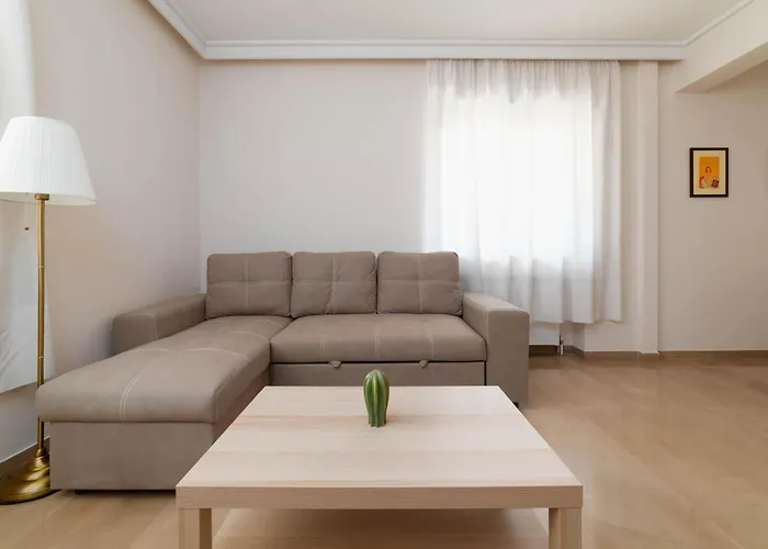 Spacious Nest 2Bd Apartment Next To Acropolis