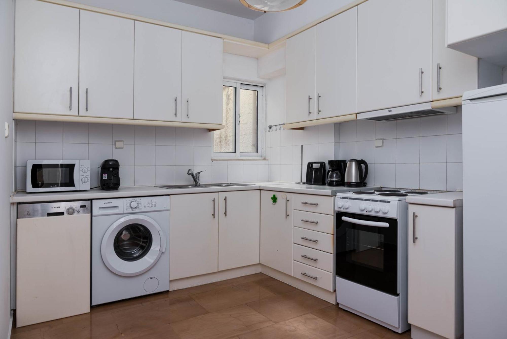 Spacious Nest 2bd Next To Acropolis Apartment Athens