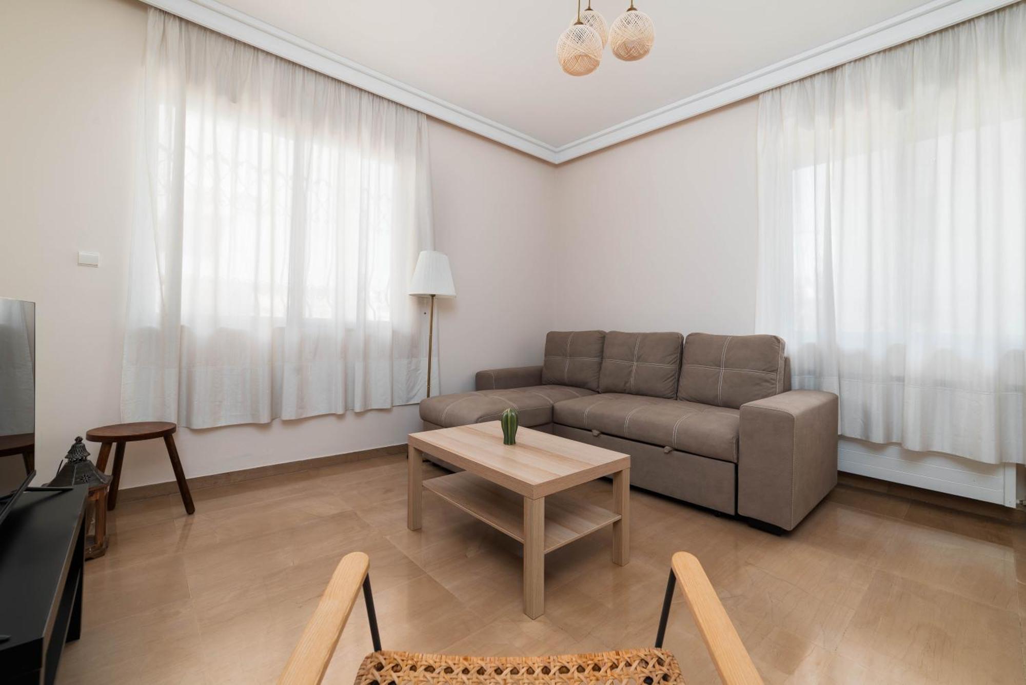 Spacious Nest 2bd Next To Acropolis Apartment Athens